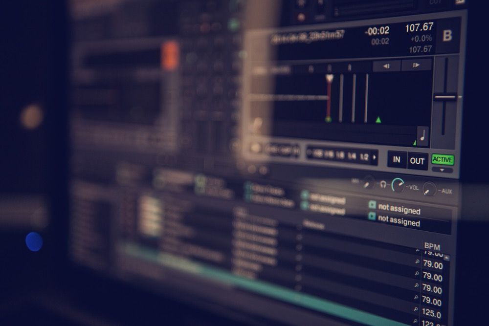 CURSO DE DJ SENIOR INTEGRAL ONLINE (9 MESES) OFICIO TOTAL